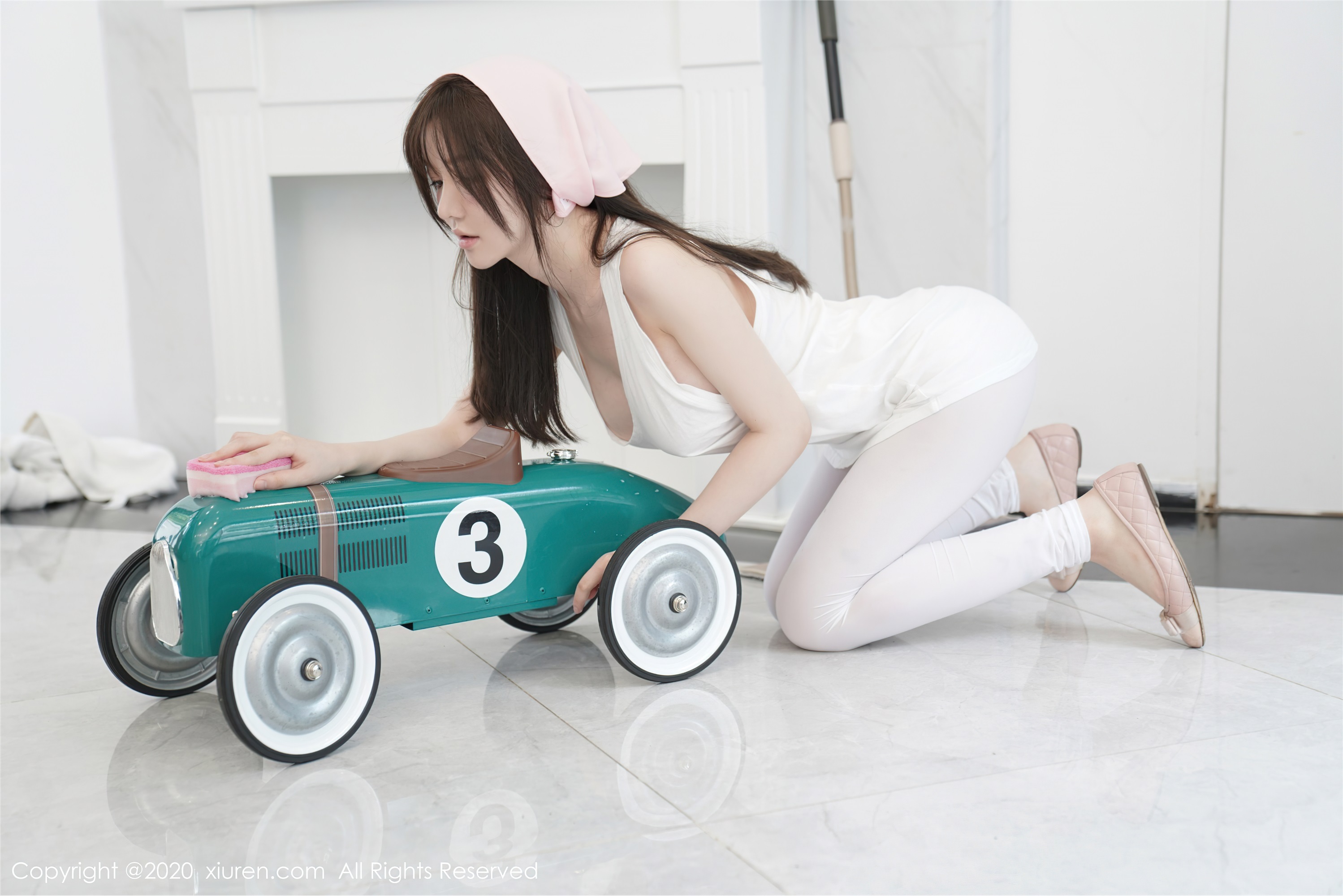 XiuRen秀人网 2020.09.14 No.2557 家政主题诱惑 糯美子mini